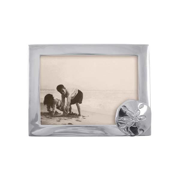 Load image into Gallery viewer, Mariposa Sand Dollar 5x7 Frame
